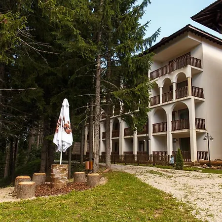 Monastery 2 3* Pamporowo