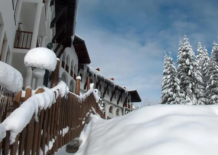 Monastery 2 Hotel apartamentowy Pamporowo